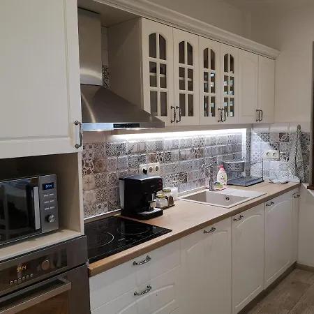 - Lets4holiday Appartamento Varna