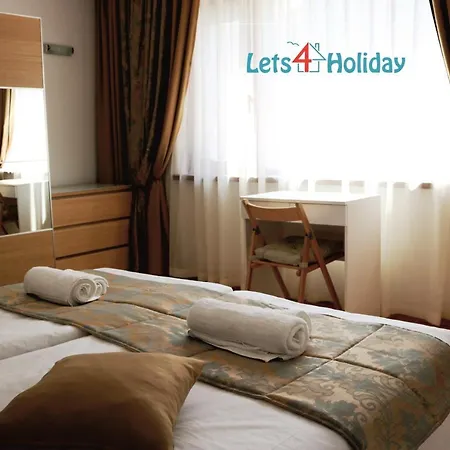 - Lets4holiday * ヴァルナ