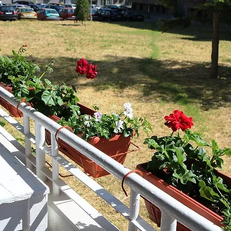 - Lets4holiday Apartmán Varna