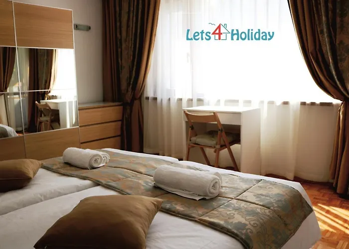 - Lets4holiday * Варна